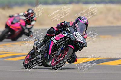 media/Sep-11-2022-SoCal Trackdays (Sun) [[81b7e951af]]/Turn 16 (945am)/